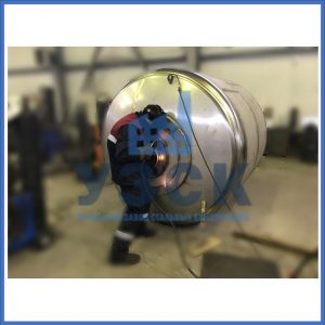 Купить ёмкости и баки из нержавеющей стали от завода УЗСК в Великом Новгороде